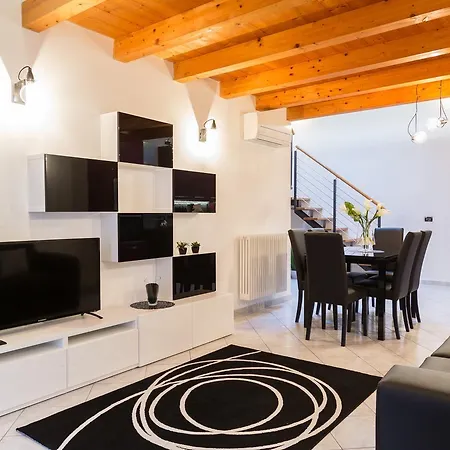Appartement Stella Marina 5 *
